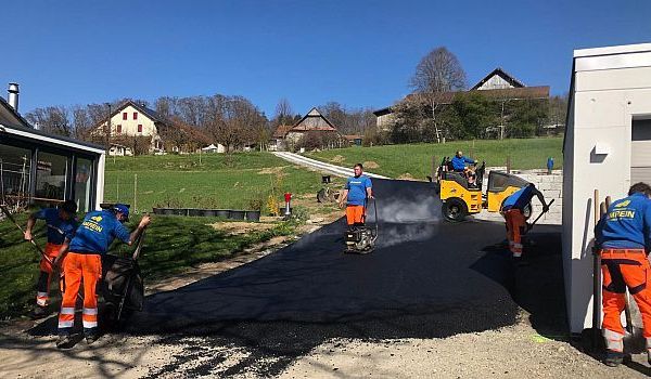 Betonspuren und Belagsarbeiten Aesch - Glauser